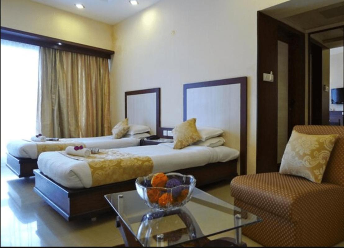 The Hans Hotel Hubli Exterior foto